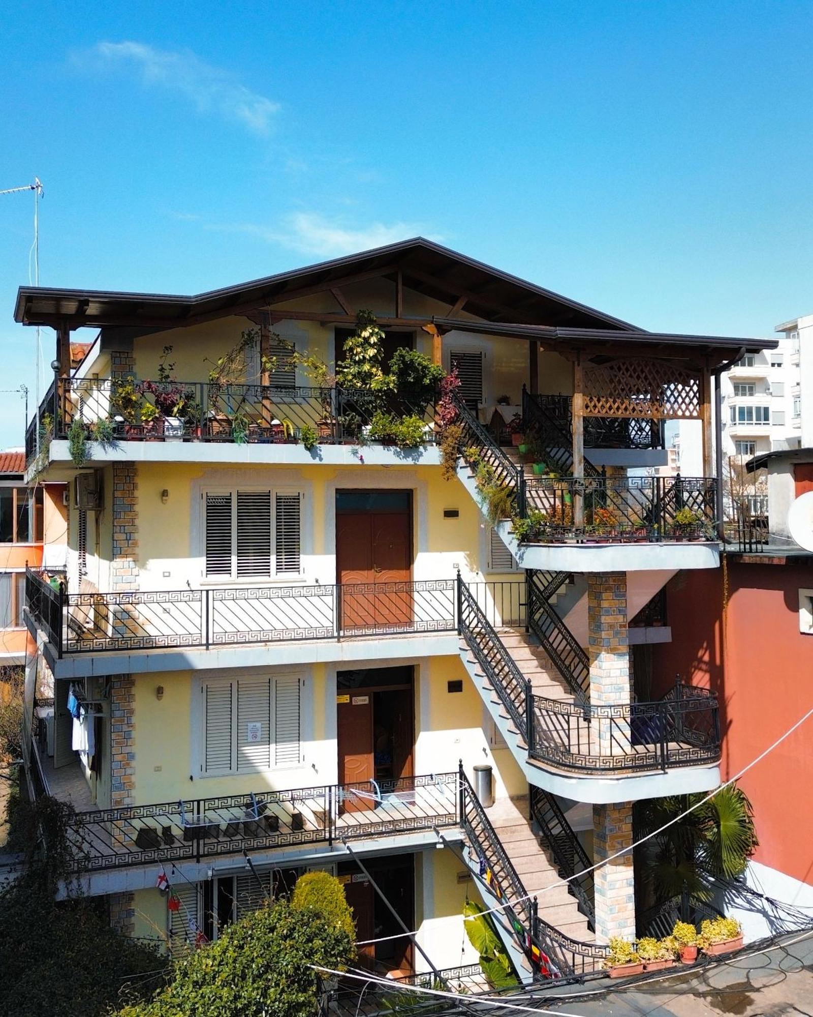 Shkodra Hostel & Day Tours Shkodër Exterior foto