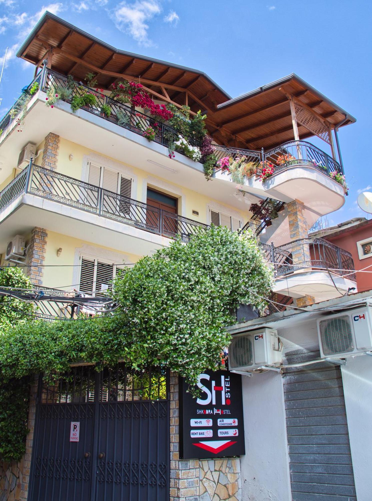 Shkodra Hostel & Day Tours Shkodër Exterior foto